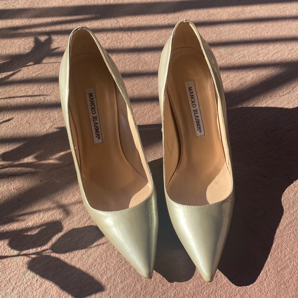 Vintage Manolo Blahnik Champagne Pumps